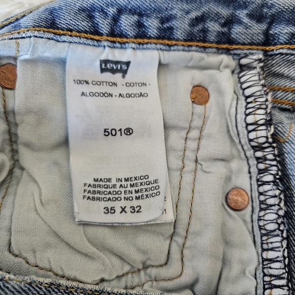 VINTAGE Distressed Levi's 501 Jeans - Picture 7 of 10